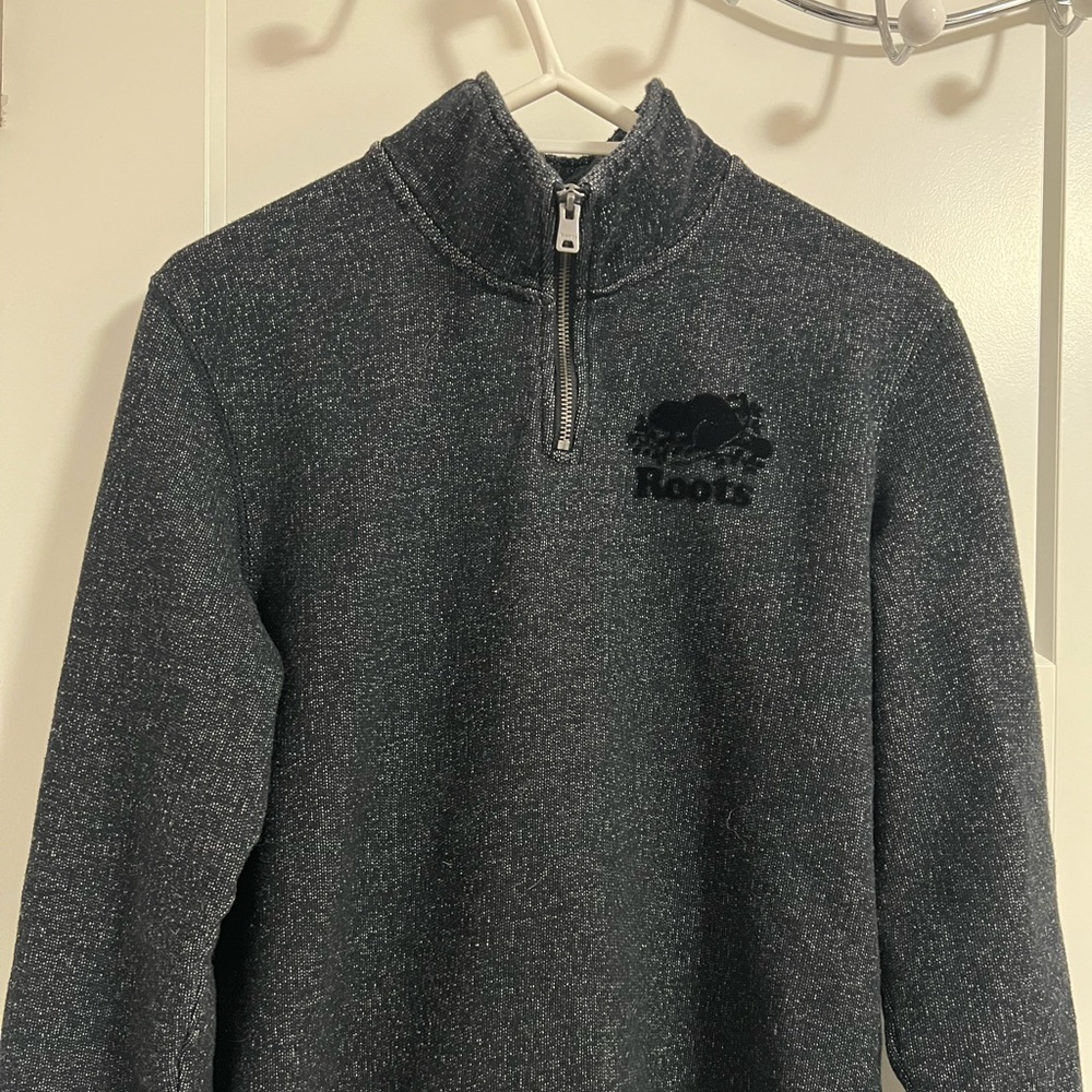 ROOTS HALF ZIP